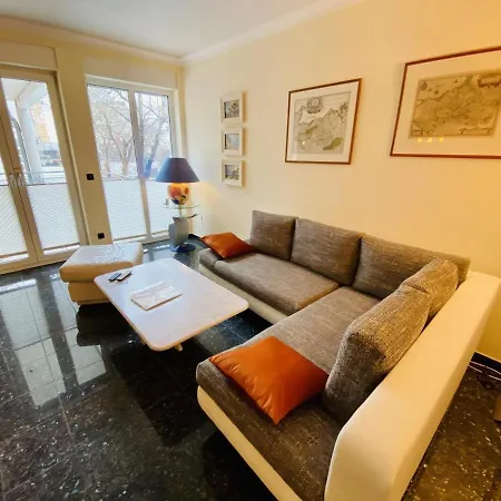 Georgine Apartment *